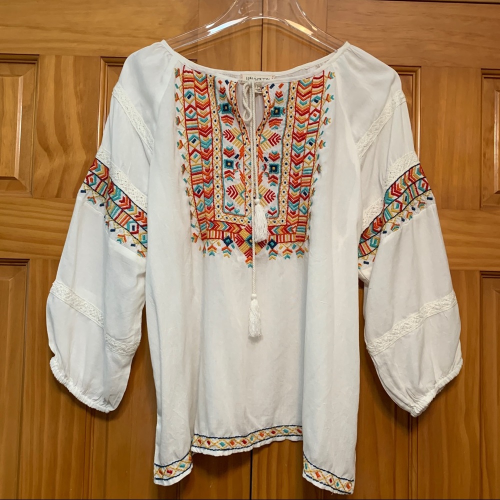 Luna Moon Embroidered Boho Top Medium